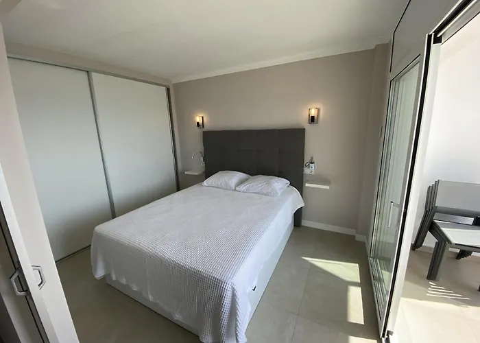 Europa 60 Apartman Roses